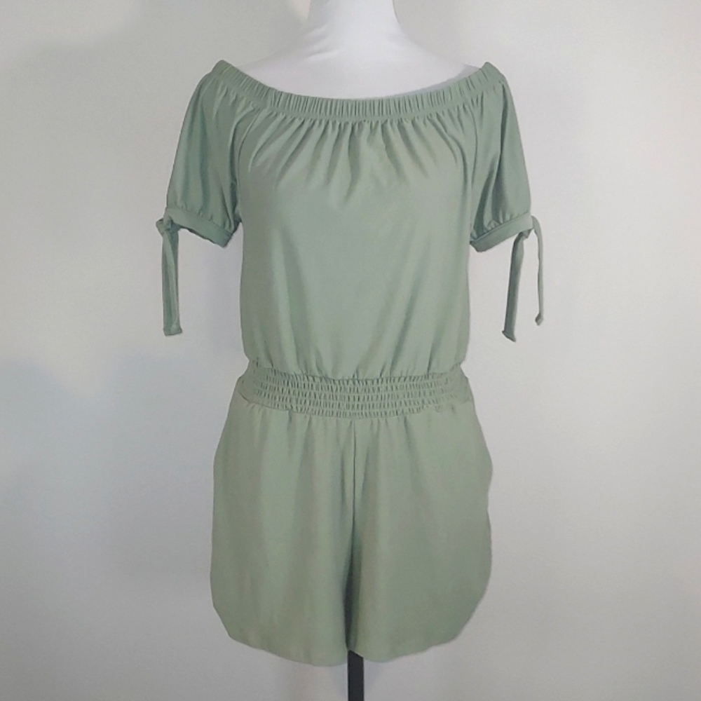 Derek Heart Lt. Green Sage Off-Shoulder Romper w/ Pockets Size Large